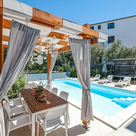 Val Holiday home Zadar